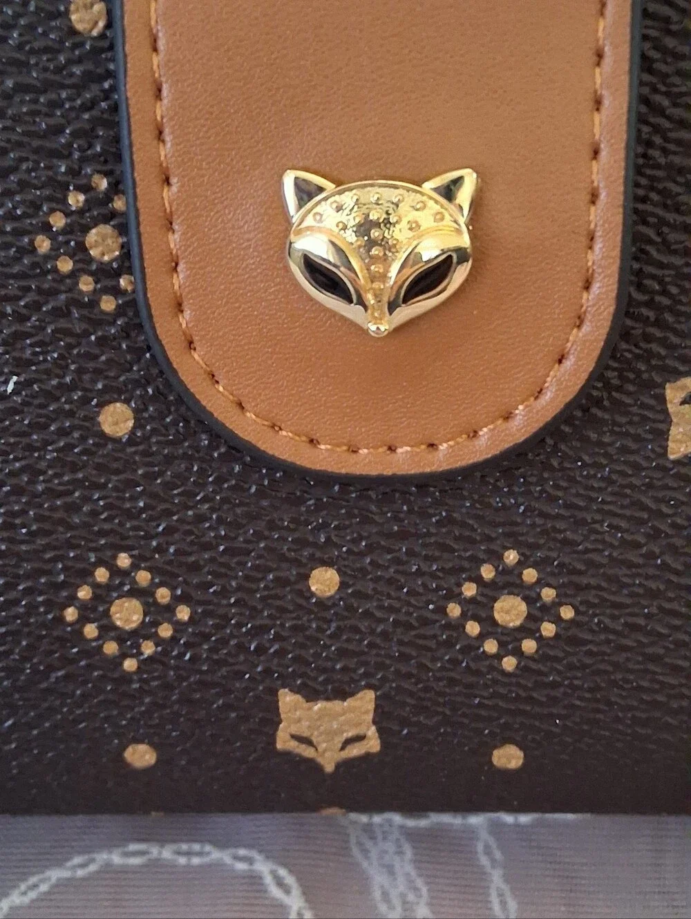 Foxer nwot approximately